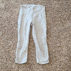 Lululemon Croped Light Gray Leggings